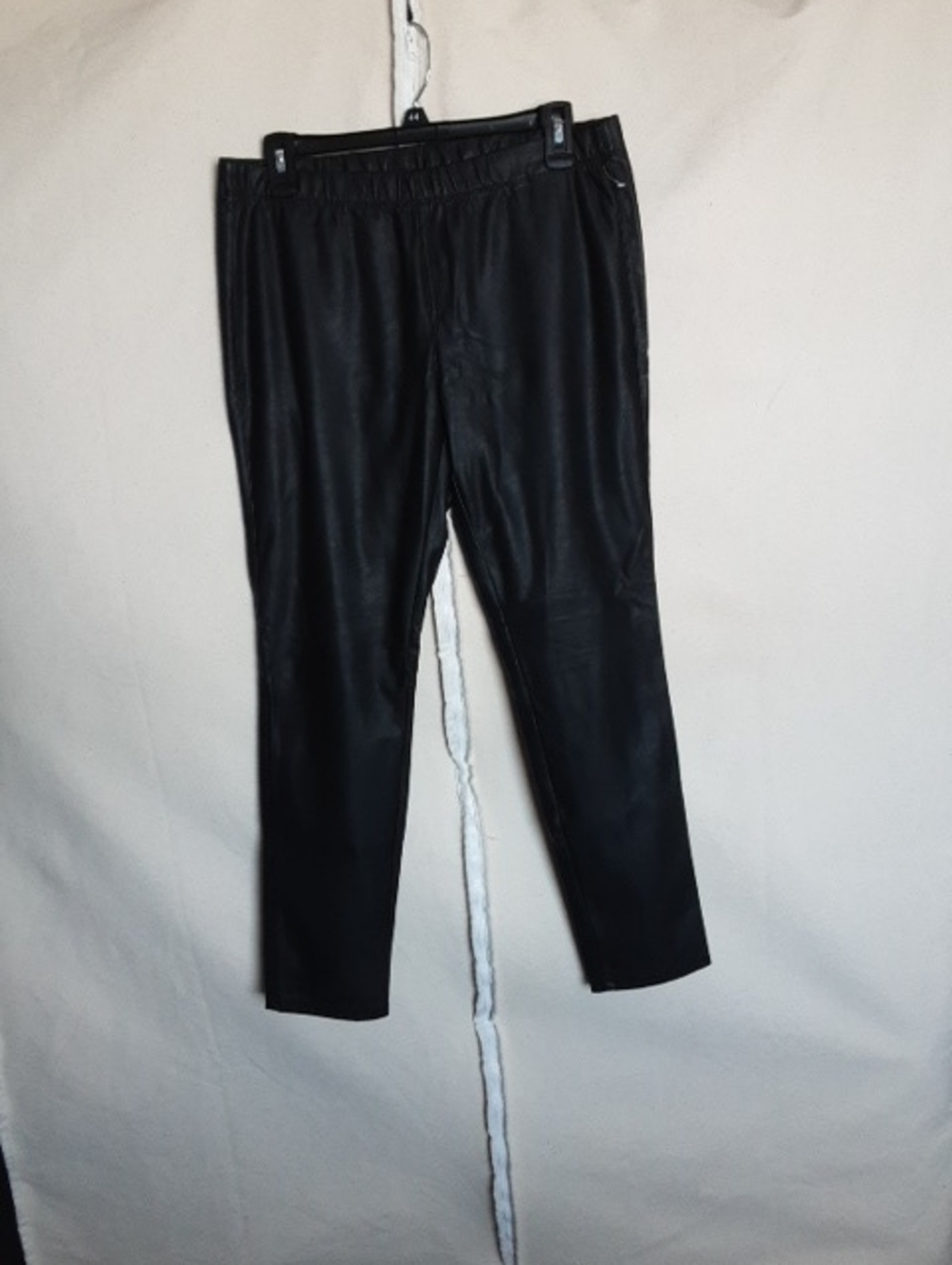 Uniqlo 289 Womens Black Faux Leather Stretch Sz XL Jogger Jegging NW Out Tags